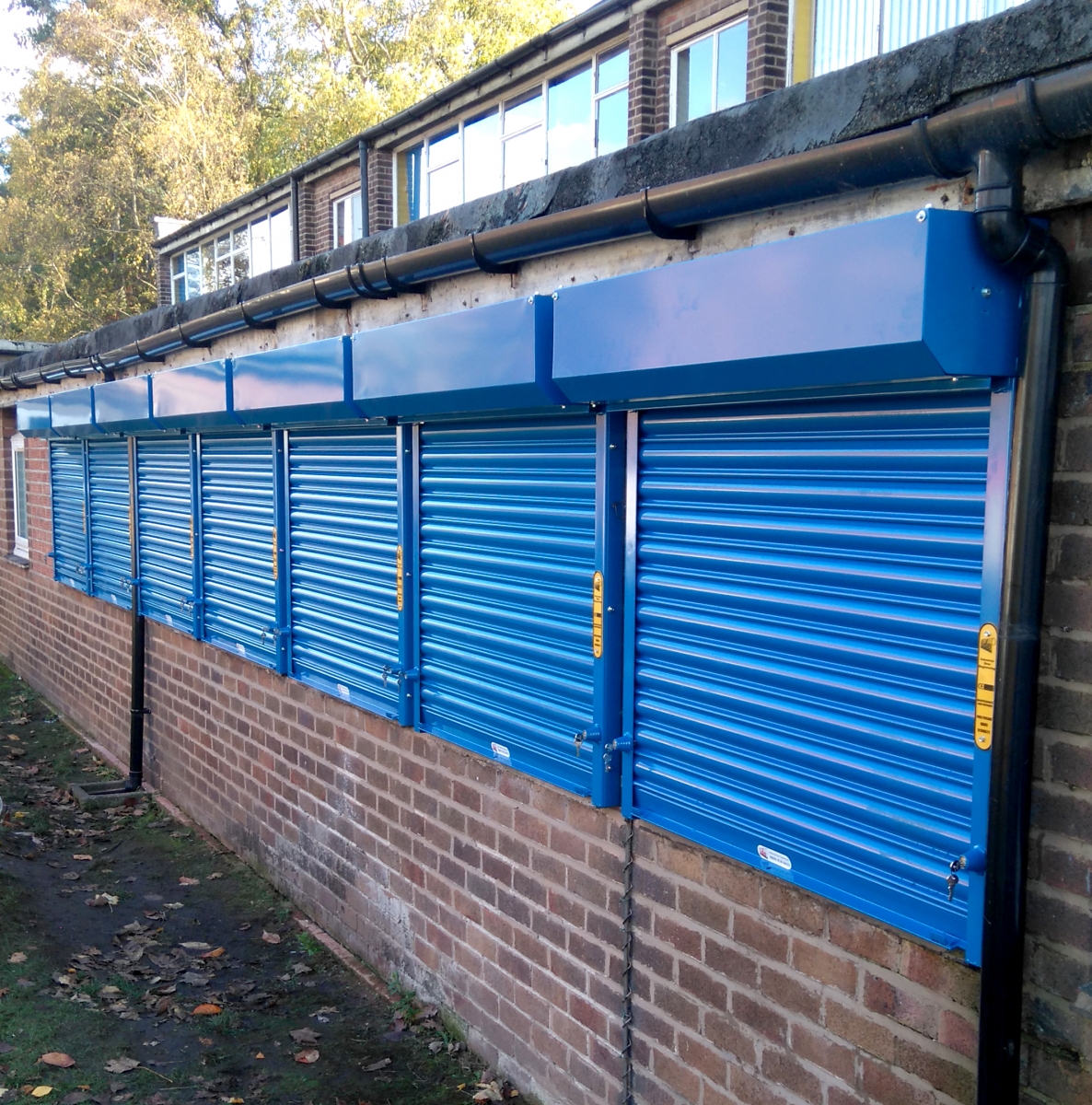 ASSA ABLOY Manual Roller Shutter ASSA ABLOY ENTRANCE SYSTEMS